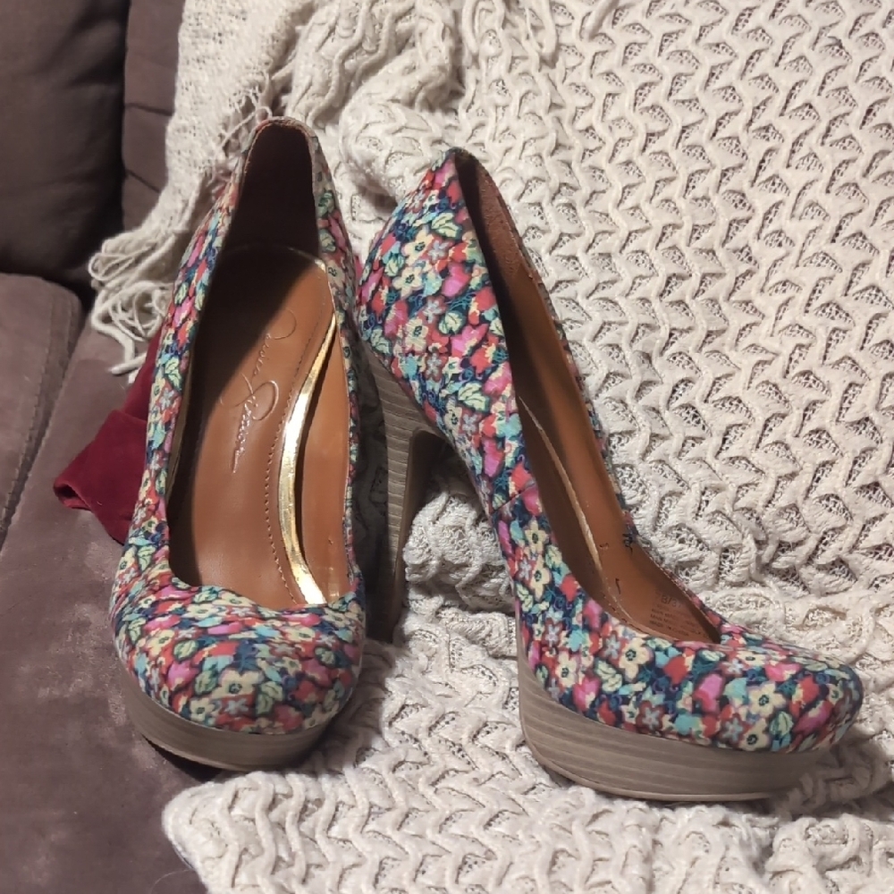Colorful Floral High Heeled Pumps